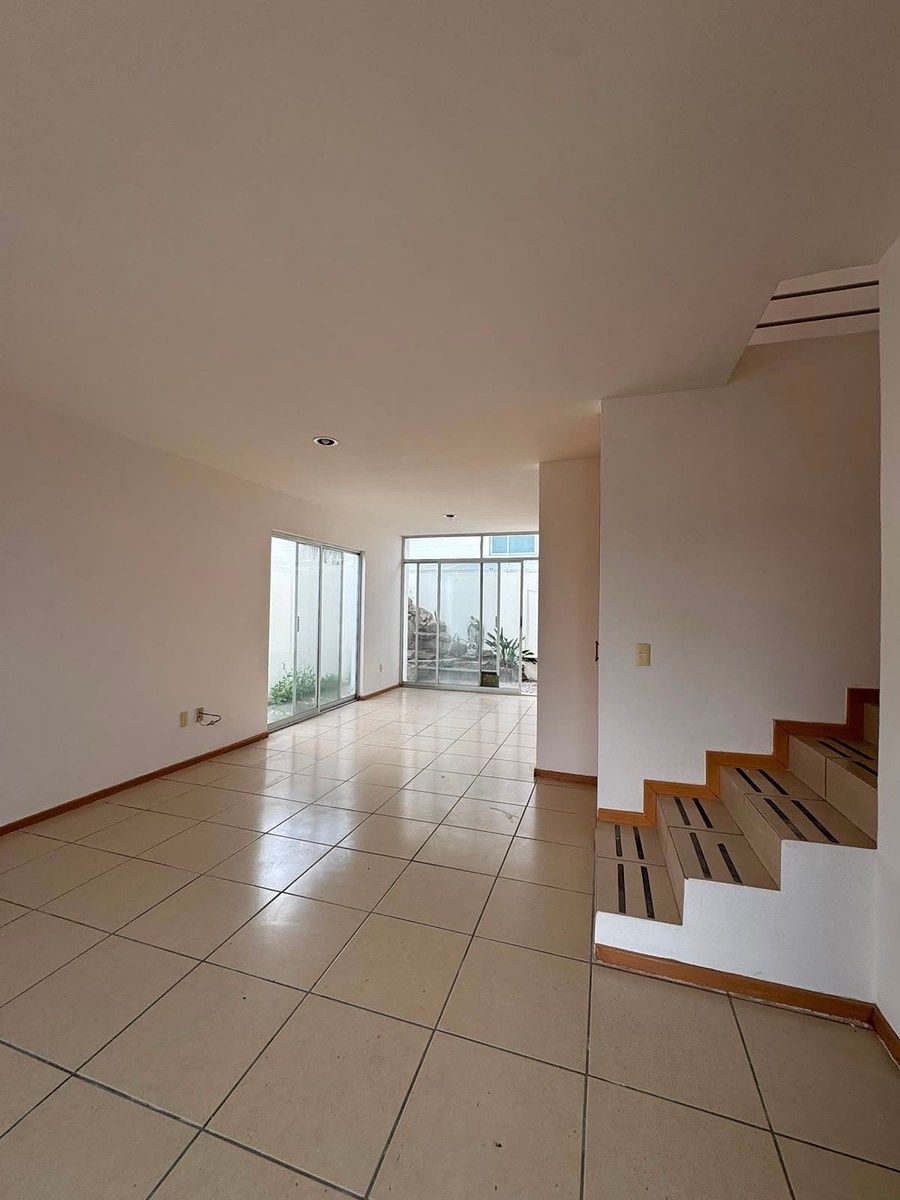 House in Arrayanes, Zapopan, photo 2 of 31
