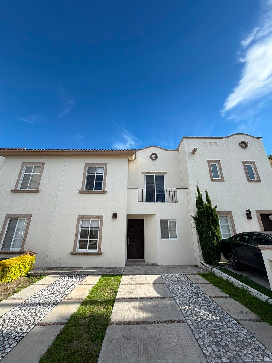 Casa en Santa Fe, Juriquilla en privada, foto 1 de 23