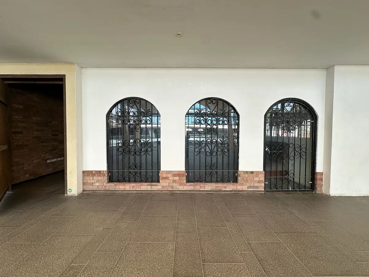 Local comercial en Del Valle, San Pedro Garza García, foto 10 de 11