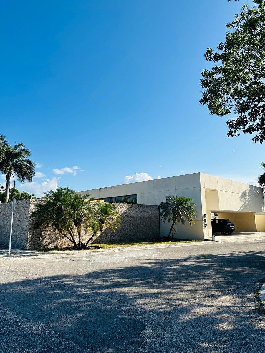 Residential house for sale, photo 1 of 10