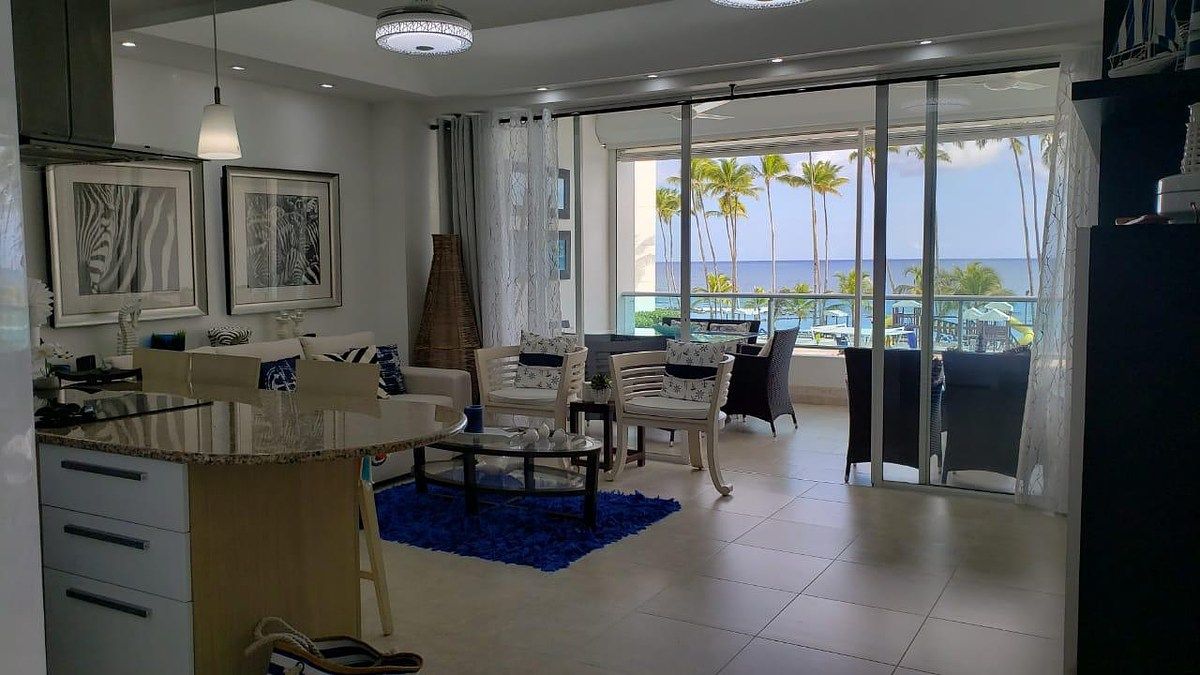 HERMOSO APARTAMENTO AMUEBLADO EN VENTA  FRENTE A LA PLAYA DE 2 HABITACIONES, foto 1 de 8