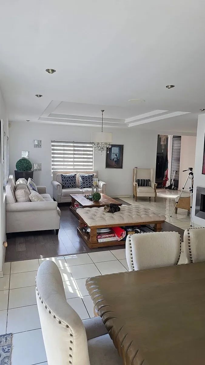 Casa en venta en Hacienda Agua Caliente, photo 1 of 41