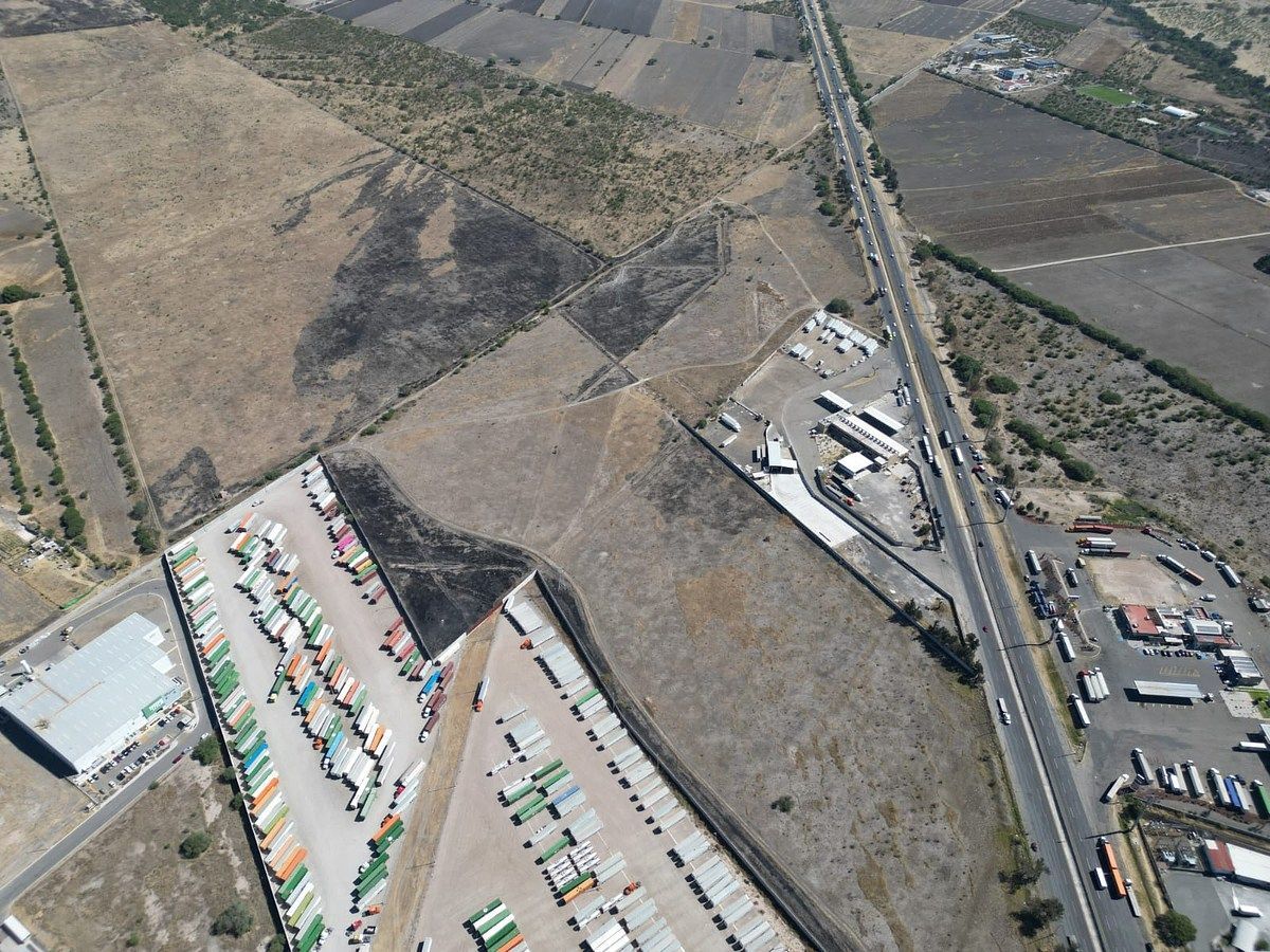 TERRENO COMERCIAL EN VENTA SALIDA A SAN LUIS POTOSI -PIQ QUERÉTARO
