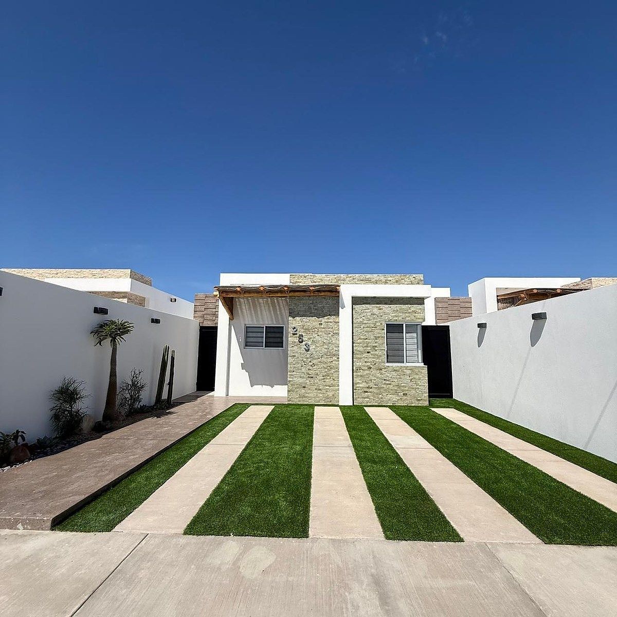 CASA NOVA para Aluguel em Chametla | 1 Andar | 3 Quartos, foto 1 de 29