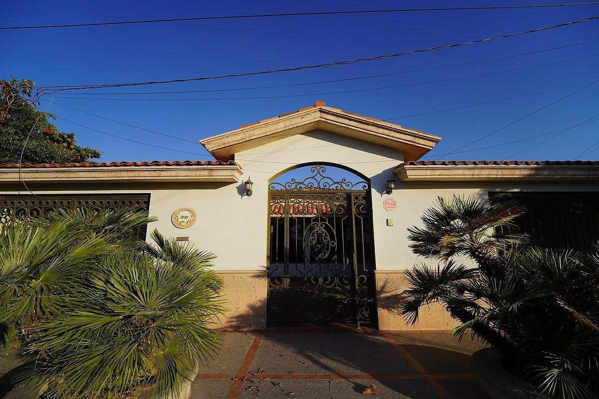 Imagen principal de CASA DE UNA SOLA PLANTA EN VENTA EN PUEBLO NUEVO