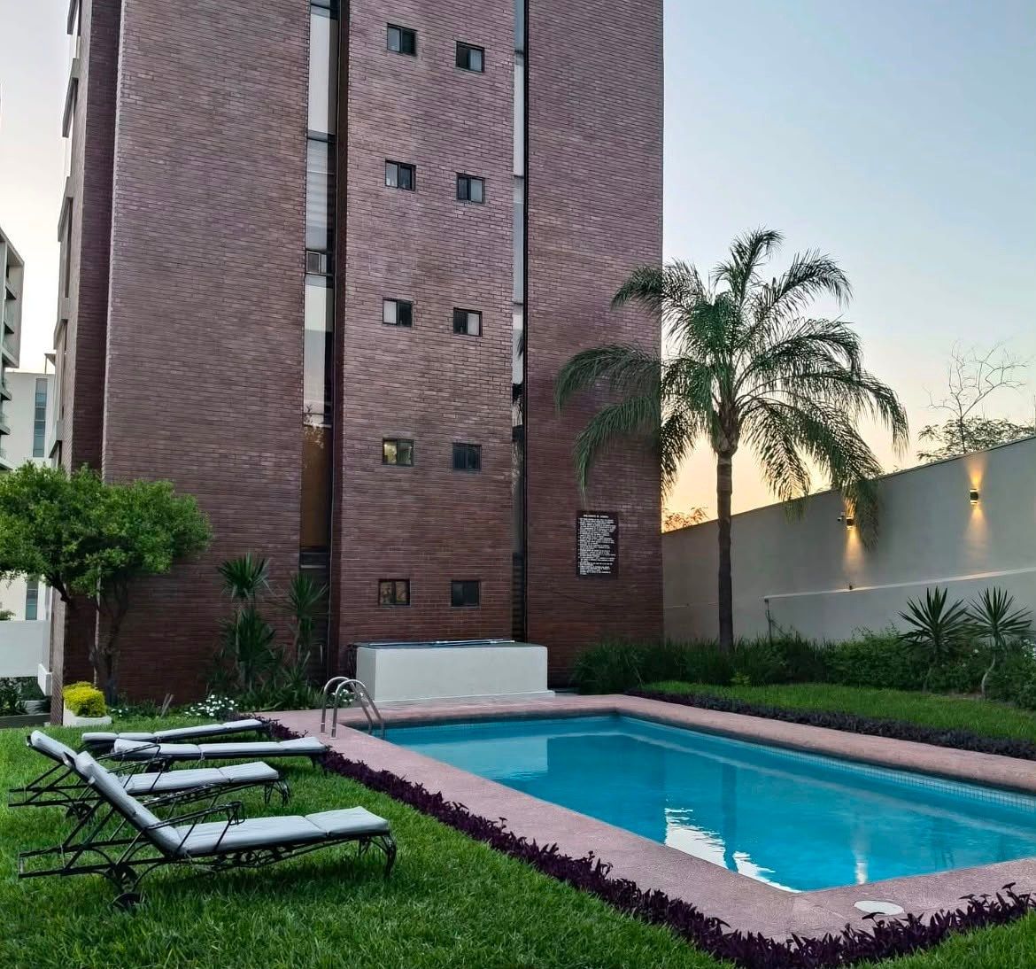 DEPARTAMENTO AMUEBLADO EN RENTA EN FUENTES DEL VALLE, SAN PEDRO GARZA GARCIA, foto 1 de 16