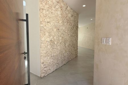 CASA DE UNA PLANTA EN PRIVADA: 3 RECAMARAS, EQUIPADA, ALBERCA, ENTREGA INMEDIATA