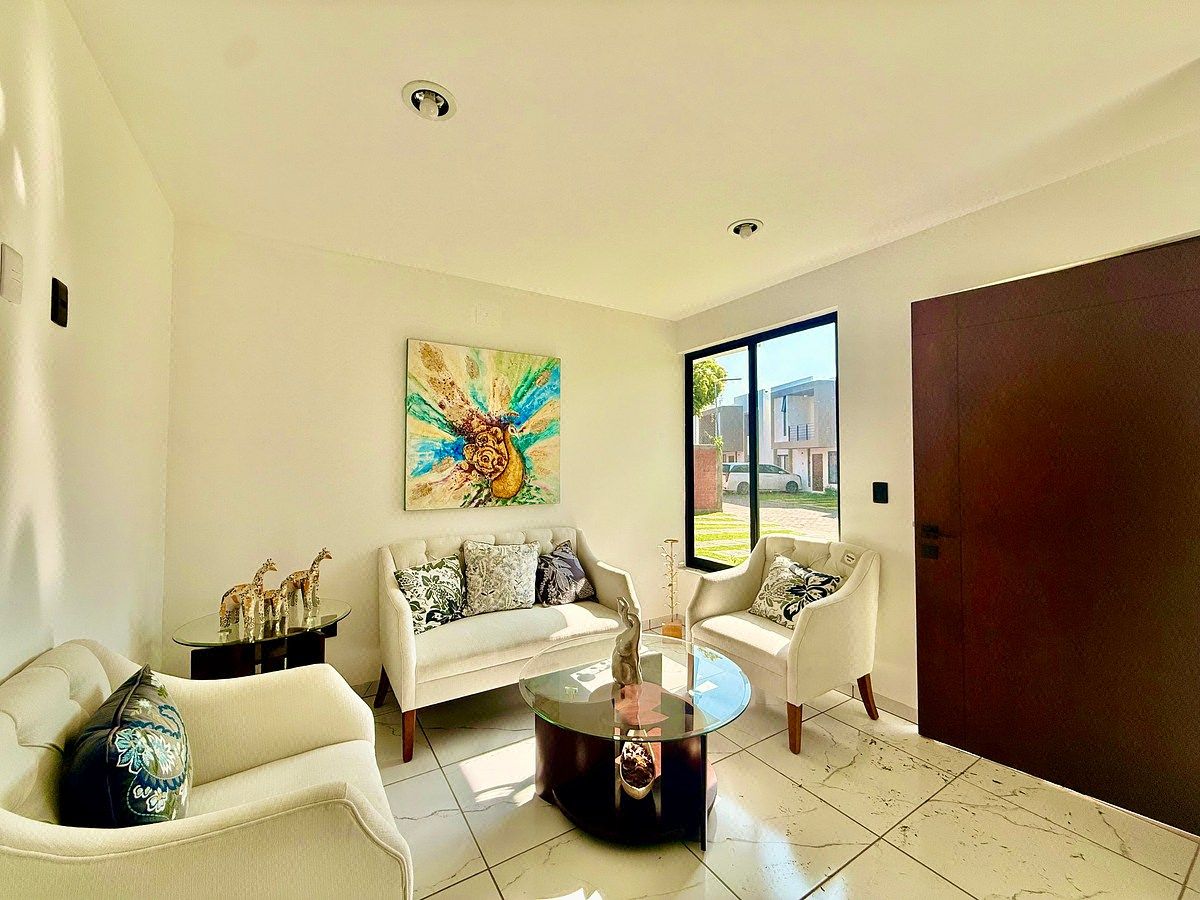 House in Gated Community in Lomas de Jiutepec, Jiutepec, photo 2 of 24