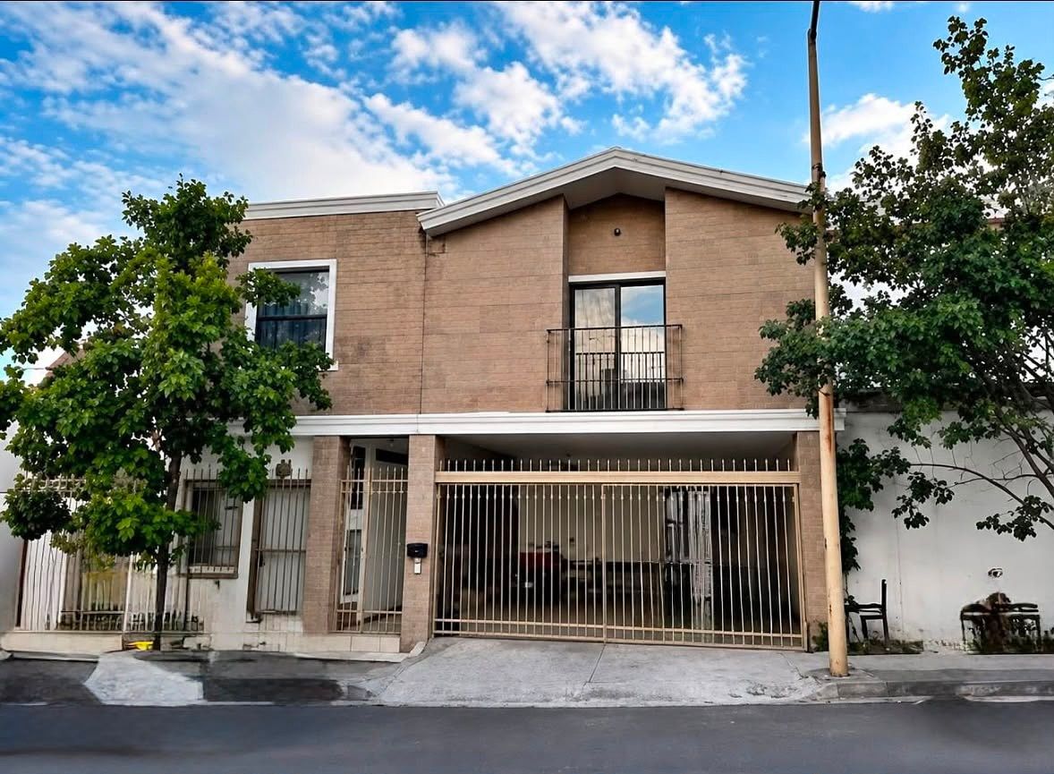 Casa en Venta / Jardines de San Jeronimo, foto 1 de 8