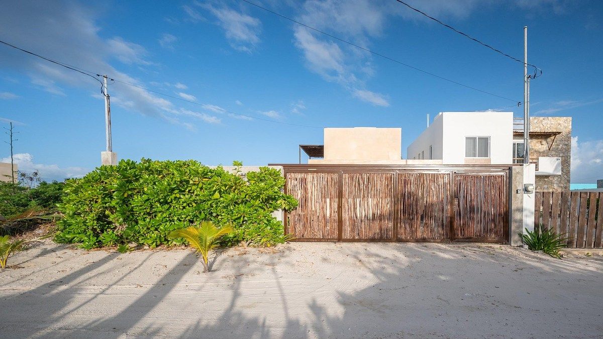 CASA DE LUJO EN VENTA EN PLAYA SAN BENITO, YUCATAN - foto 2