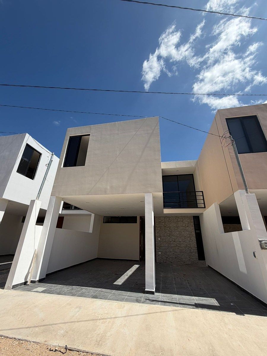 Casa en venta en Temozon Norte, foto 1 de 23