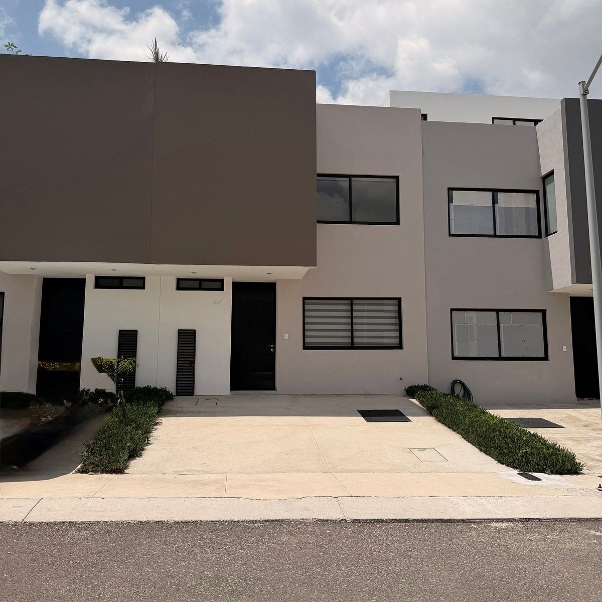Zizänä, El Marqués, Qro. Casa 2 niveles con precio muy negociable!, foto 1 de 24