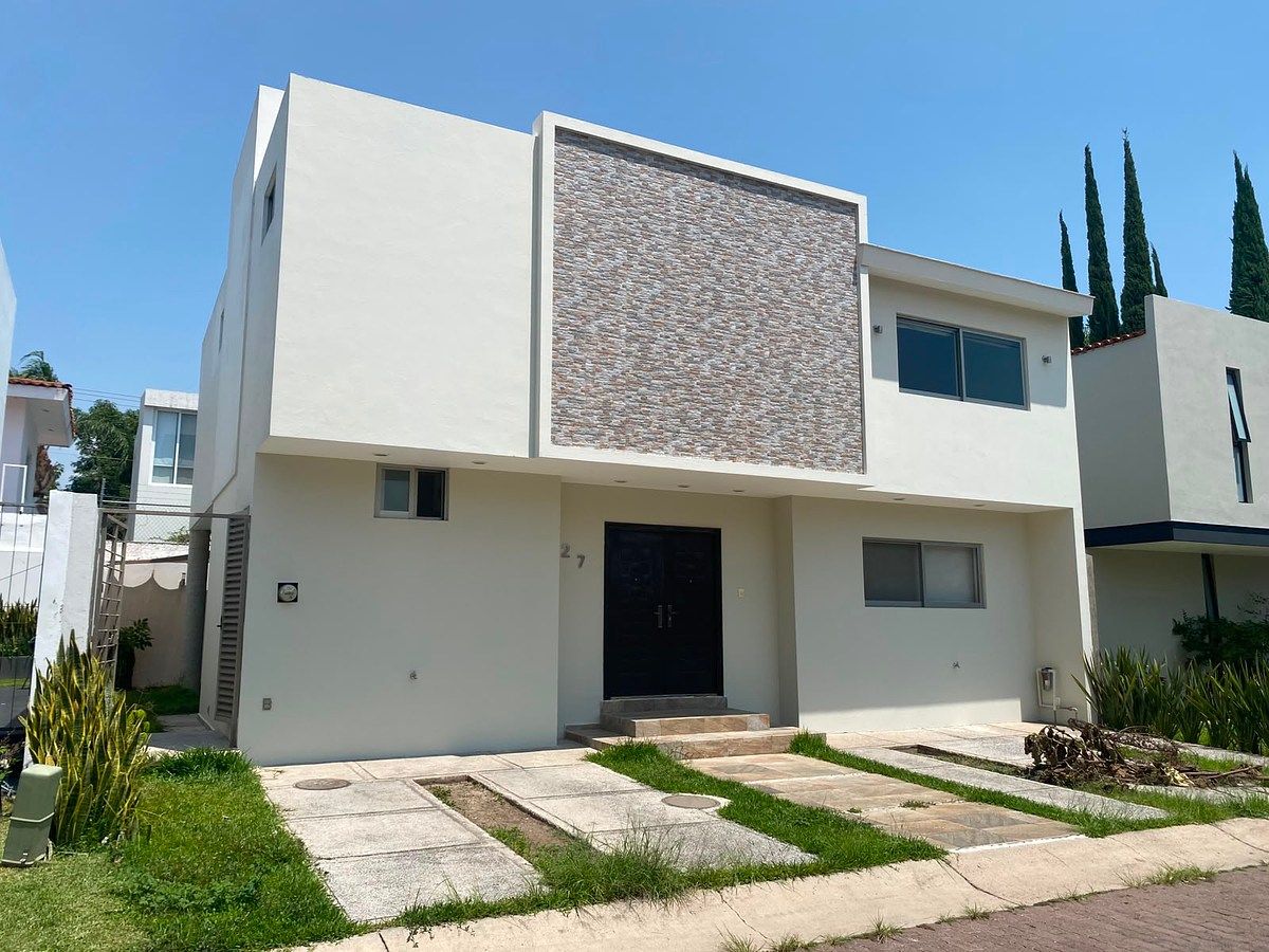 CASA EN RENTA JARDIN REAL, photo 1 of 25