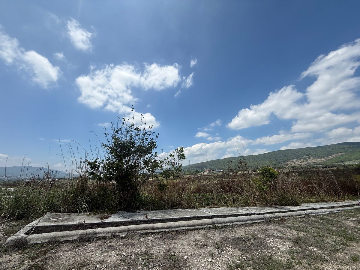 À VENDA TERRENO EM VILLAS DEL CARMEN a 30 metros do novo Desvio Sul, foto 1 de 19