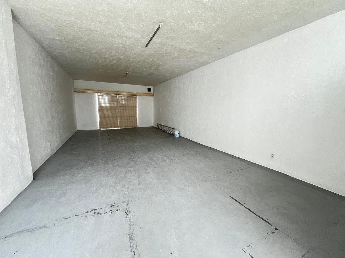 Commercial Storage Unit in Ladrón de Guevara, Guadalajara, photo 2 of 6