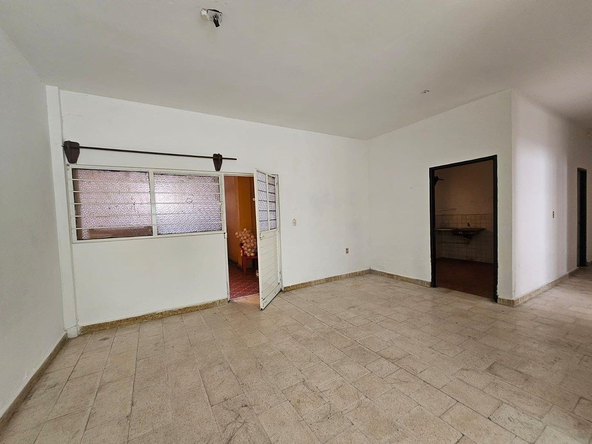 Edificio en San Francisco, Tuxtla Gutiérrez, foto 3 de 18