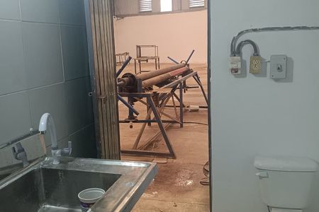 BODEGA EN RENTA 300 M2 AV FELIPE CARRILLO PUERTO