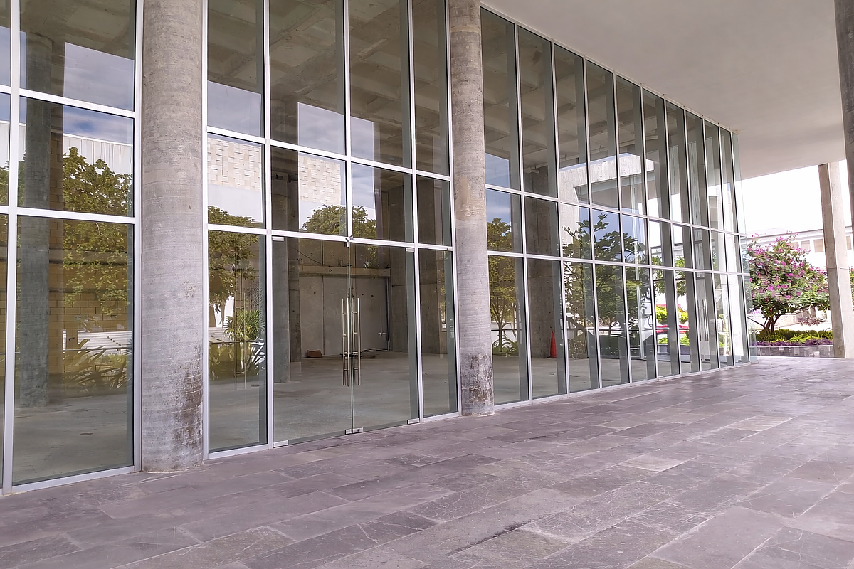 AMPLIO LOCAL COMERCIAL EN RENTA EN EL CENTRO, photo 1 of 10