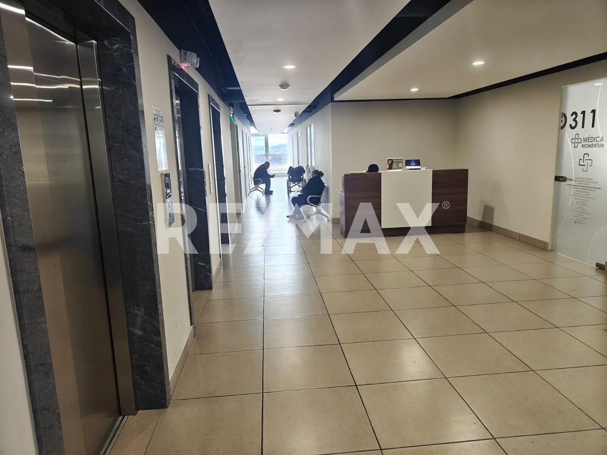 Local comercial en Colinas del Cimatario, Querétaro, foto 4 de 17