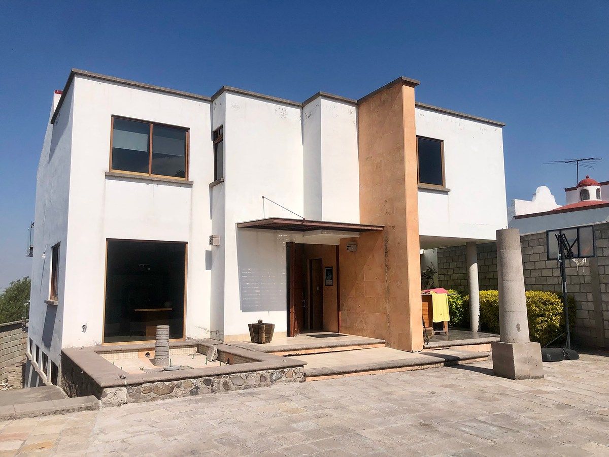 Casa en Venta en Colinas del Bosque, foto 1 de 32
