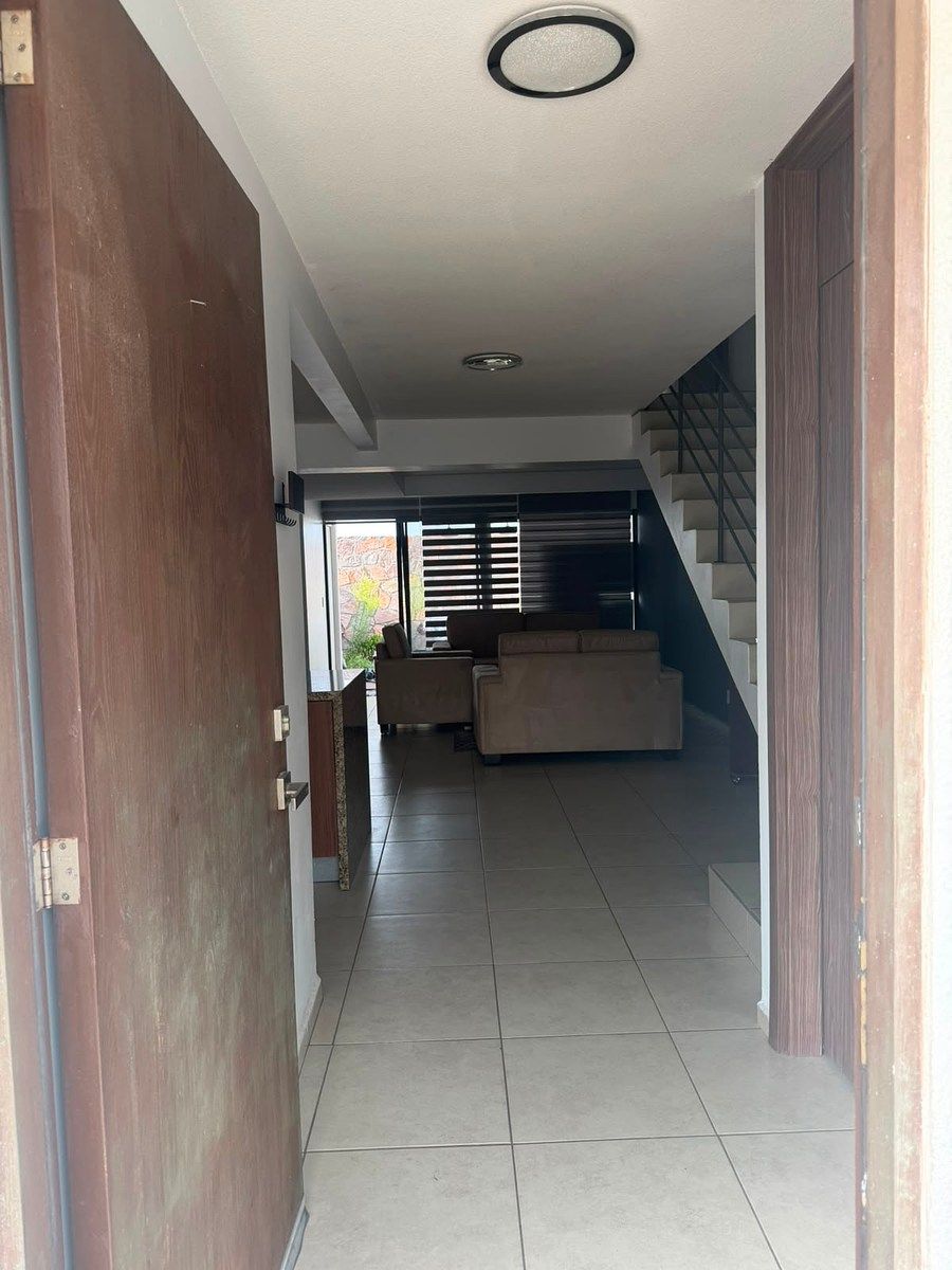 CASA EN VENTA / RENTA EN FRACC. LAS PITAHAYAS, ZIBATÁ, QRO., foto 1 de 37
