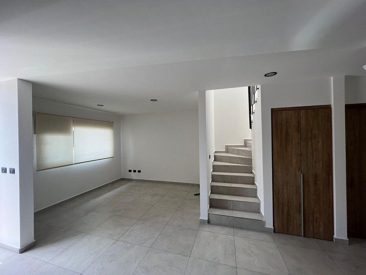 Casa em Villas del Refugio, Querétaro, foto 6 de 17