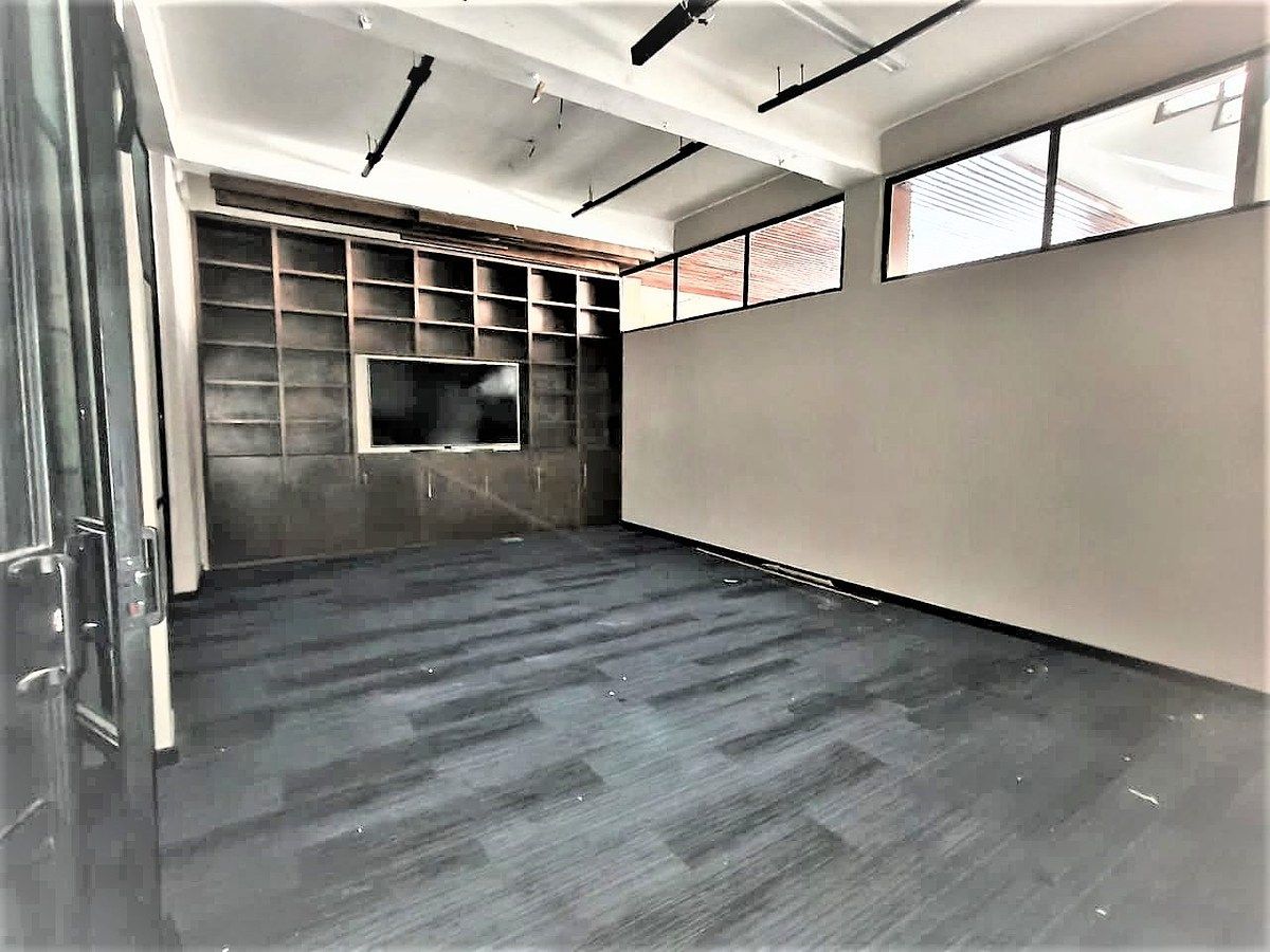 Commercial Storage Unit in Doctores, Cuauhtémoc, photo 8 of 50