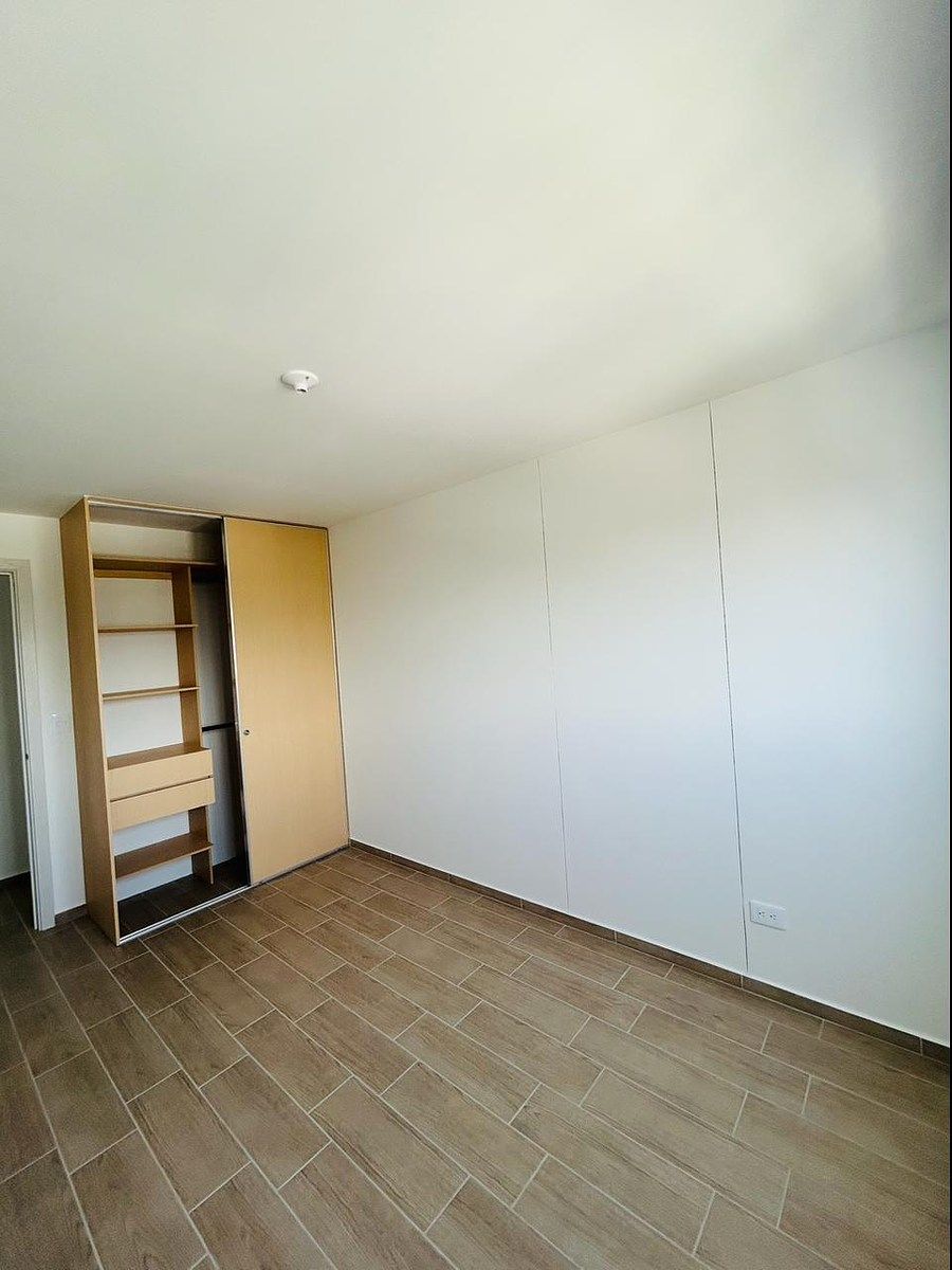 Apartamento en Zona 12, Guatemala, foto 7 de 25