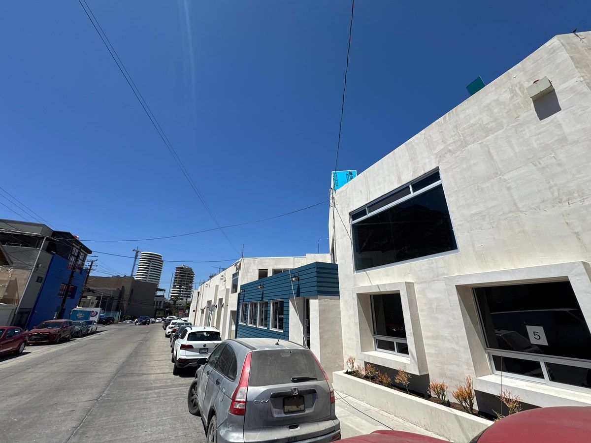 LOCAL COMERCIAL EN RENTA CALETTE, foto 1 de 11