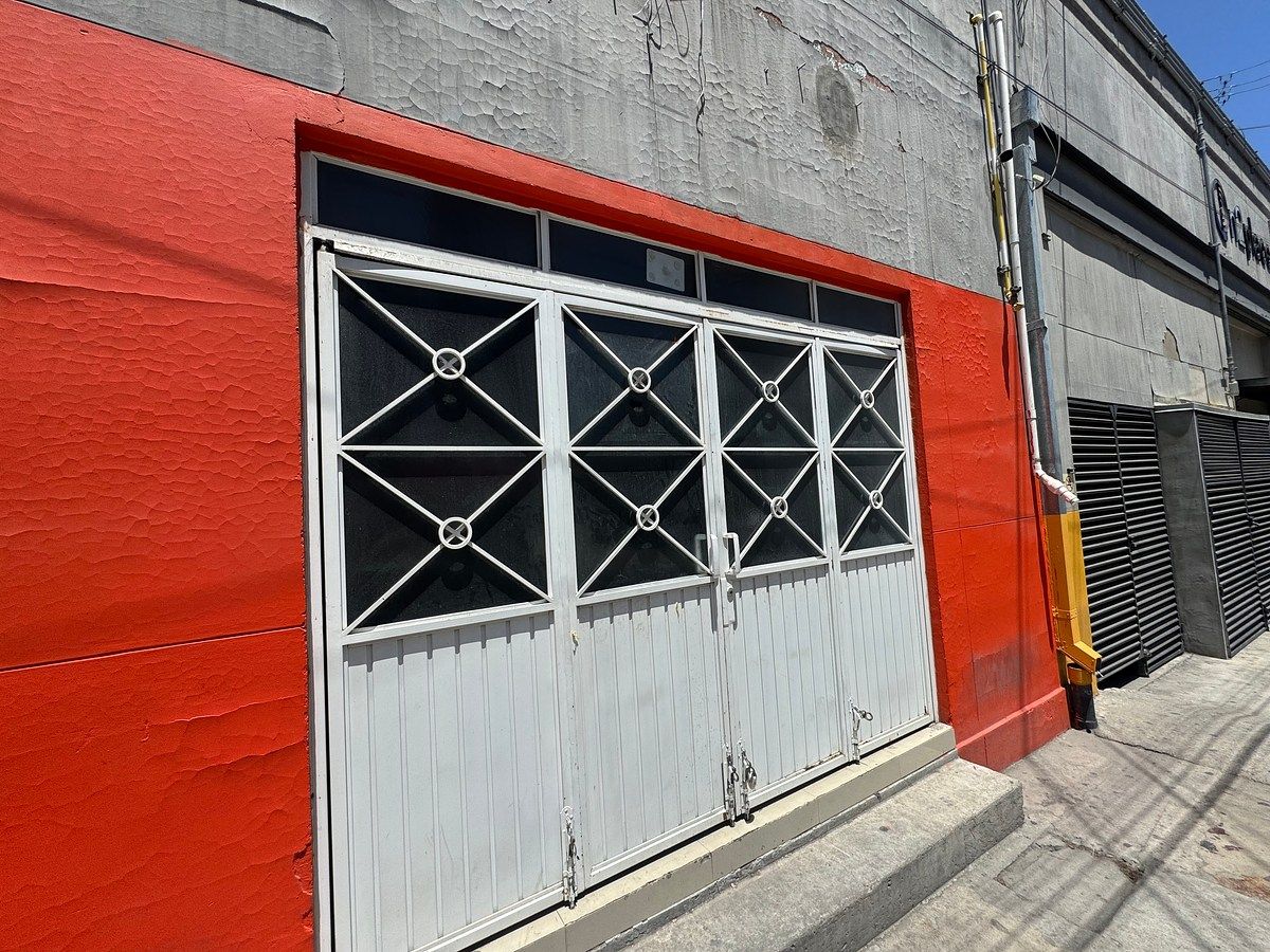 LOCAL COMERCIAL EN RENTA EN CALETTE, foto 1 de 5