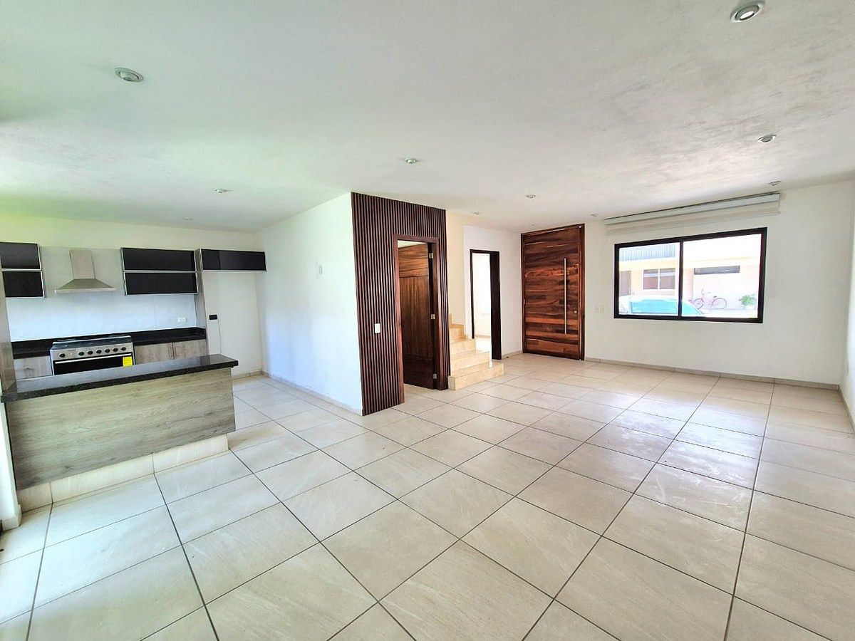Casa en condominio en Santillana Parque Residencial, Zapopan, foto 2 de 22