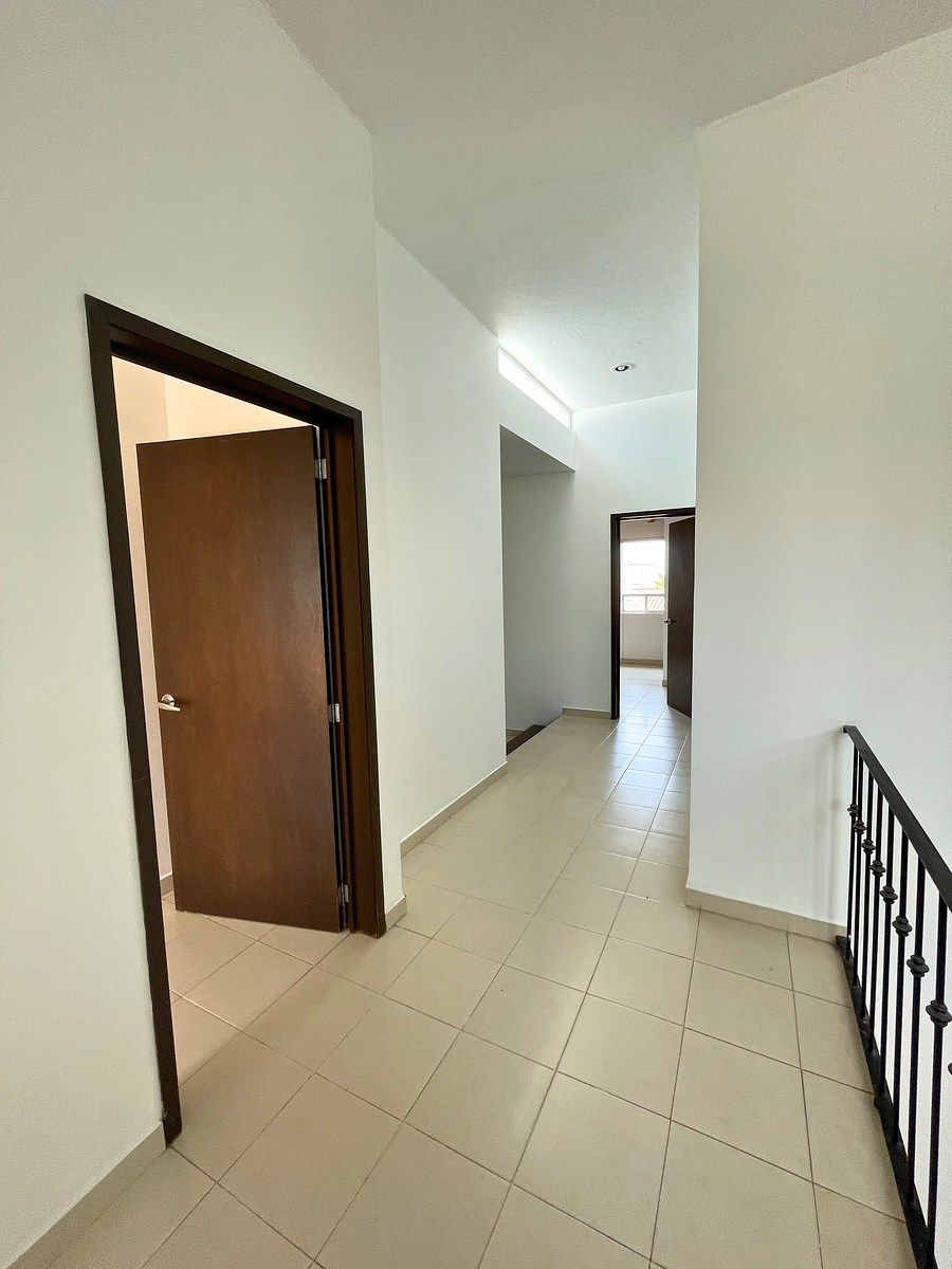 House in Gated Community in Claustros de la Corregidora 2, Querétaro, photo 18 of 42