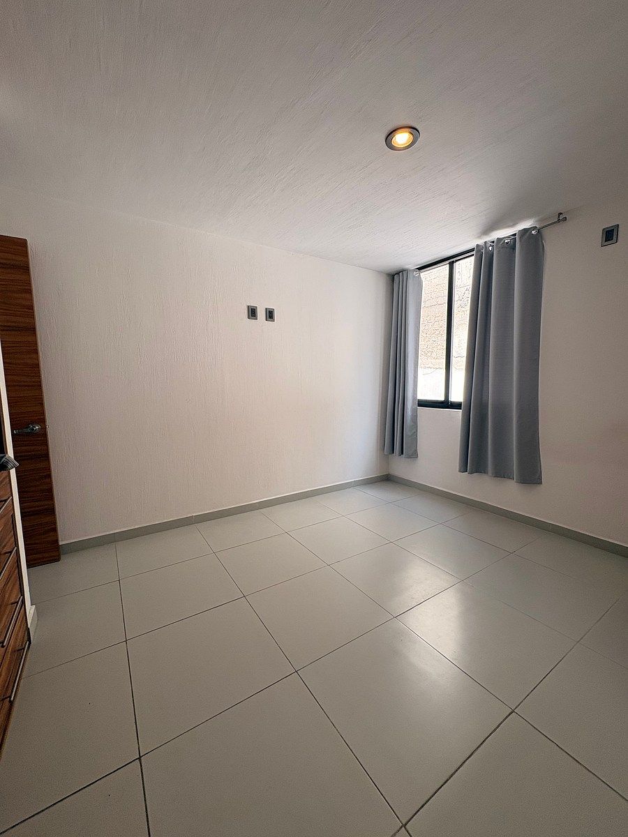 Casa em Paisajes del Tesoro, Tlaquepaque, foto 23 de 34