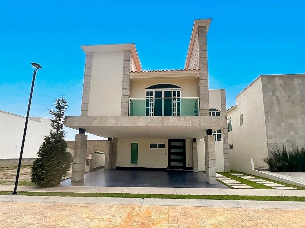 CASA NOVA À VENDA NA GRAN QUINTA METEPEC, foto 1 de 19