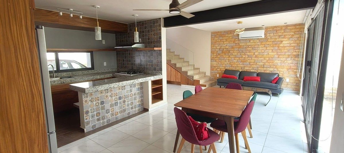 TOWNHOUSE AMUEBLADO EN CHOLUL, photo 1 of 20