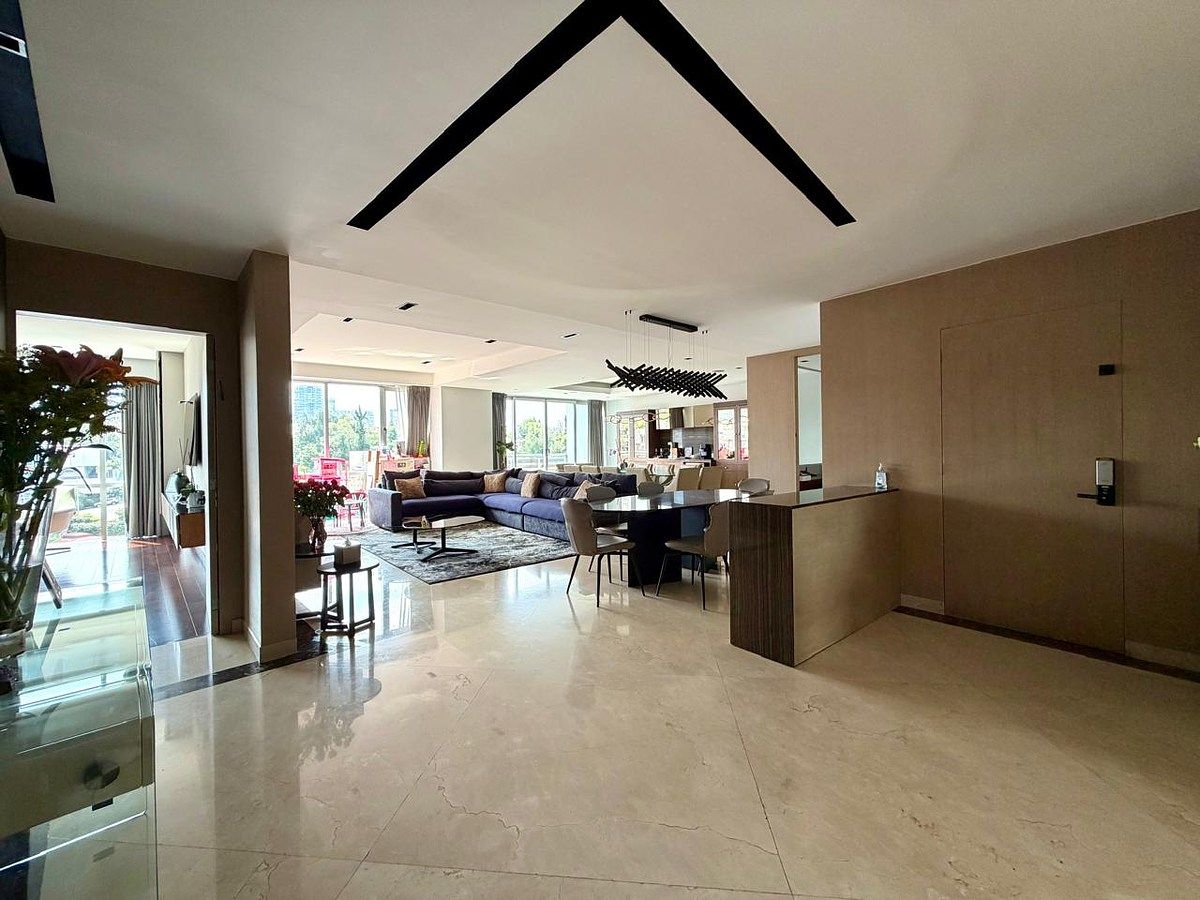 Departamento con Balcón Recién Remodelado en Venta en Bosque de Las Lomas, foto 1 de 31