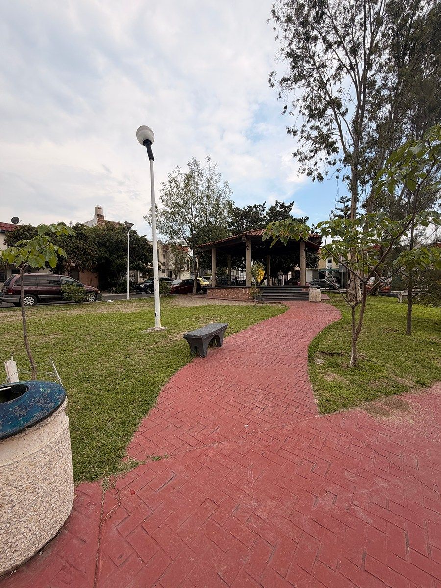 Casa em Hacienda Santa Fe, Tlajomulco de Zúñiga, foto 2 de 23