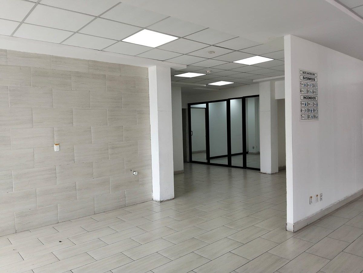Bodega comercial en Central de Abasto, Iztapalapa, foto 4 de 13