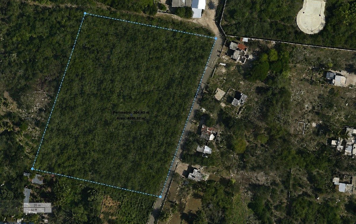 TERRENO EN VENTA EN ESQUINA📍KOMCHÉN A 7 MINUTOS DE CARRETERA MÉRIDA-PROGRESO, photo 1 of 8