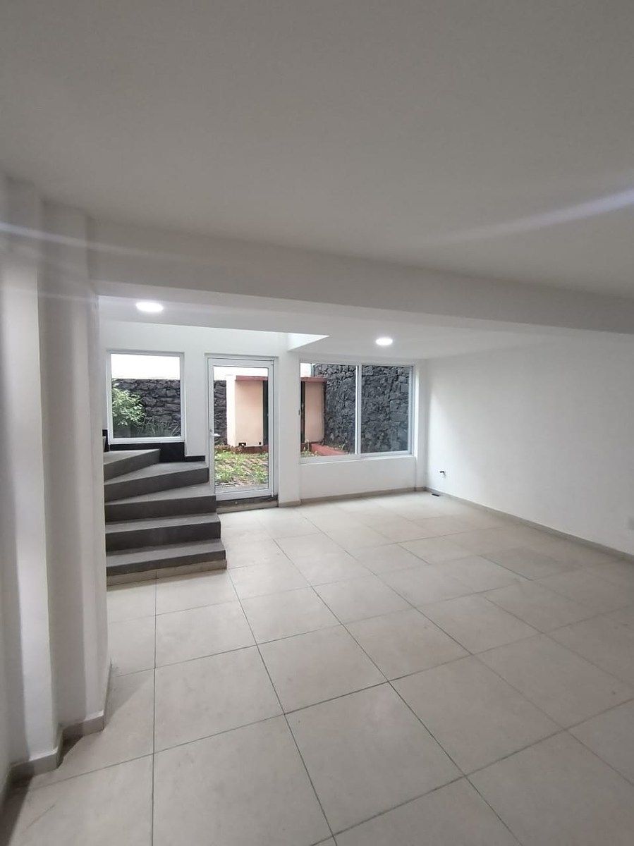 Departamento con Jardín a una calle de Parque Hundido, foto 1 de 17