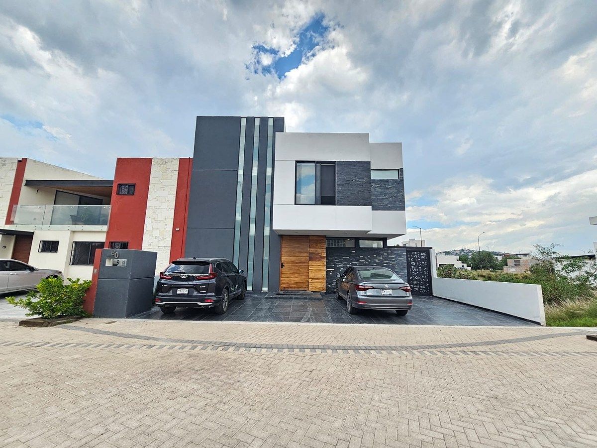 Casa en venta en HDA. CARLOTA, foto 1 de 21