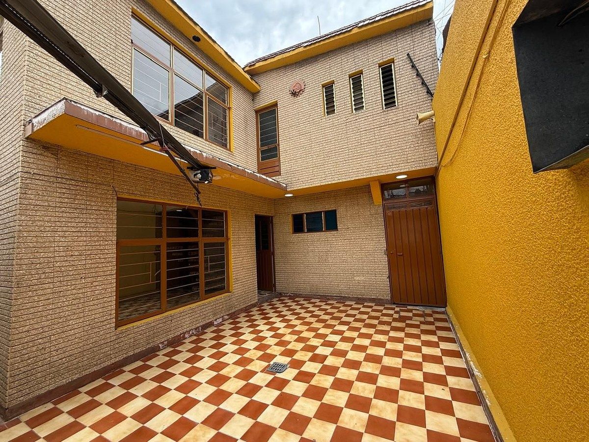 Casa en Metropolitana Primera Sección, Nezahualcóyotl, foto 2 de 20