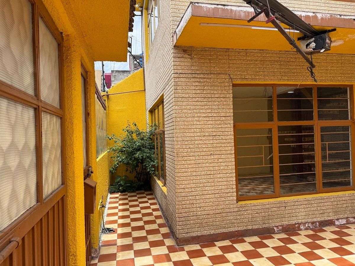 Casa en Metropolitana Primera Sección, Nezahualcóyotl, foto 3 de 20