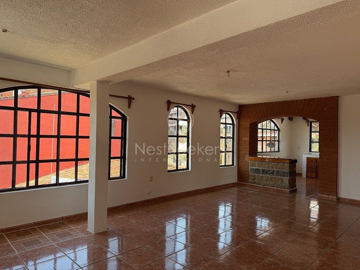 Apartamento no centro de Valle de Bravo, foto 1 de 11