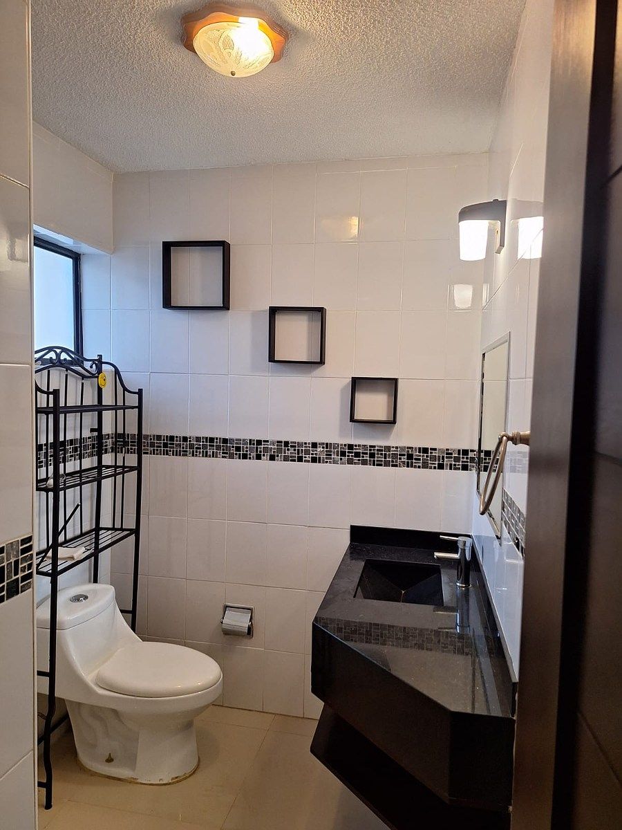 Casa em Contry la Silla, Guadalupe, foto 4 de 24