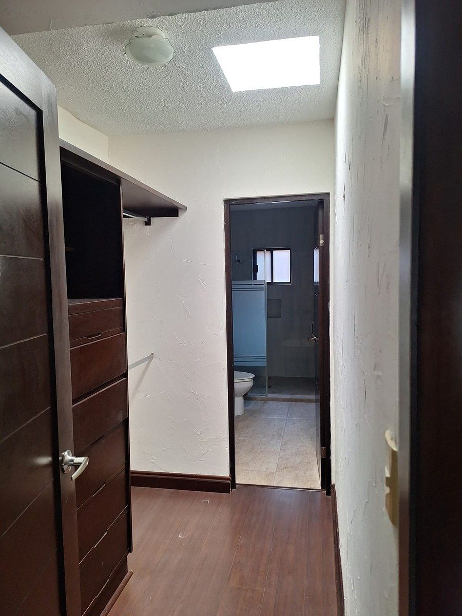 Casa em Contry la Silla, Guadalupe, foto 14 de 24