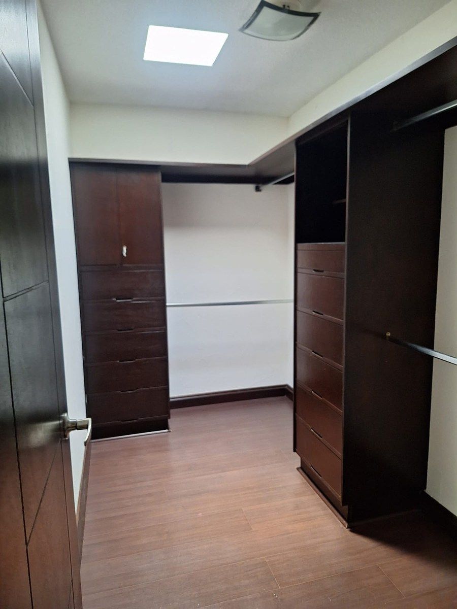 Casa em Contry la Silla, Guadalupe, foto 18 de 24