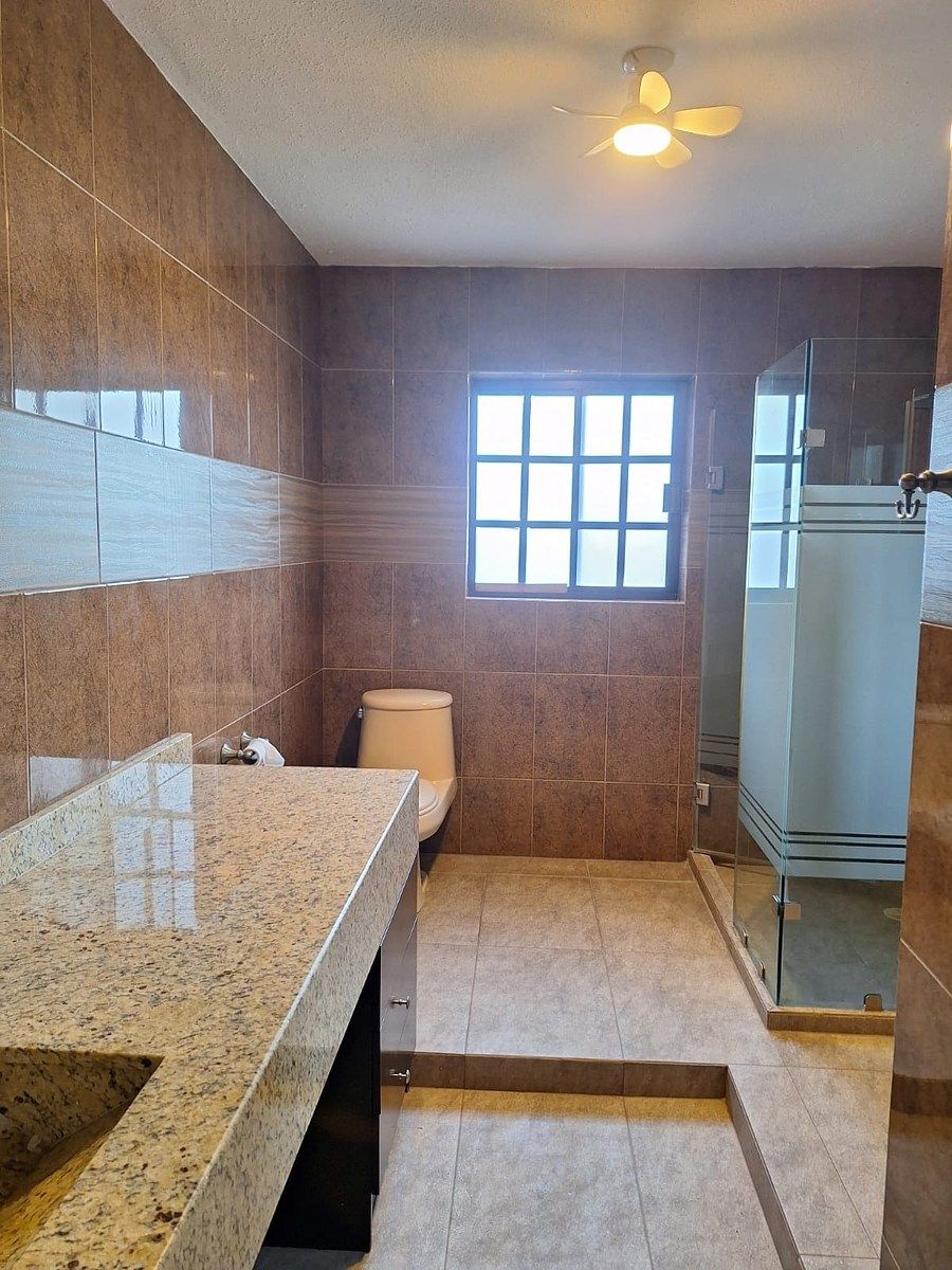 Casa em Contry la Silla, Guadalupe, foto 19 de 24