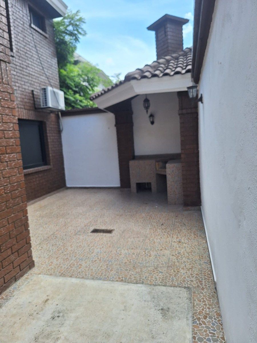 Casa em Contry la Silla, Guadalupe, foto 23 de 24
