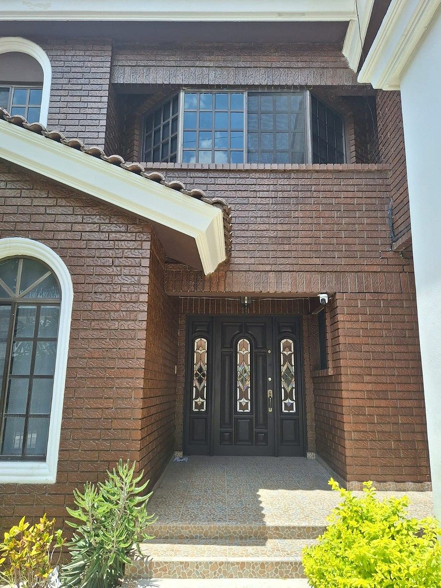 Casa em Contry la Silla, Guadalupe, foto 2 de 24